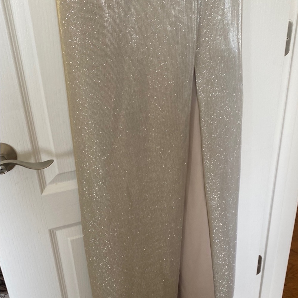 Oleg Cassini Gold Sleeveless V-Neck Dress - Picture 6 of 6